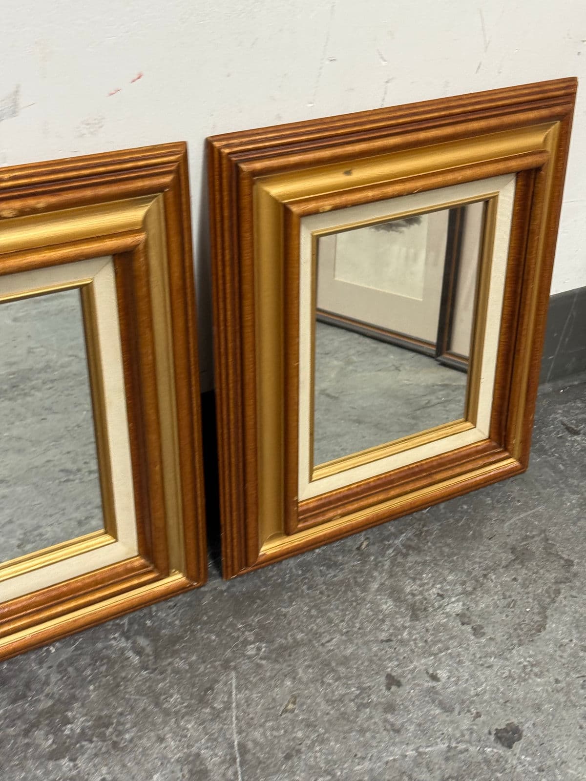 Vintage Square Giltwood Wall Mirrors, 20th Century, Pair - Thumbnail 8