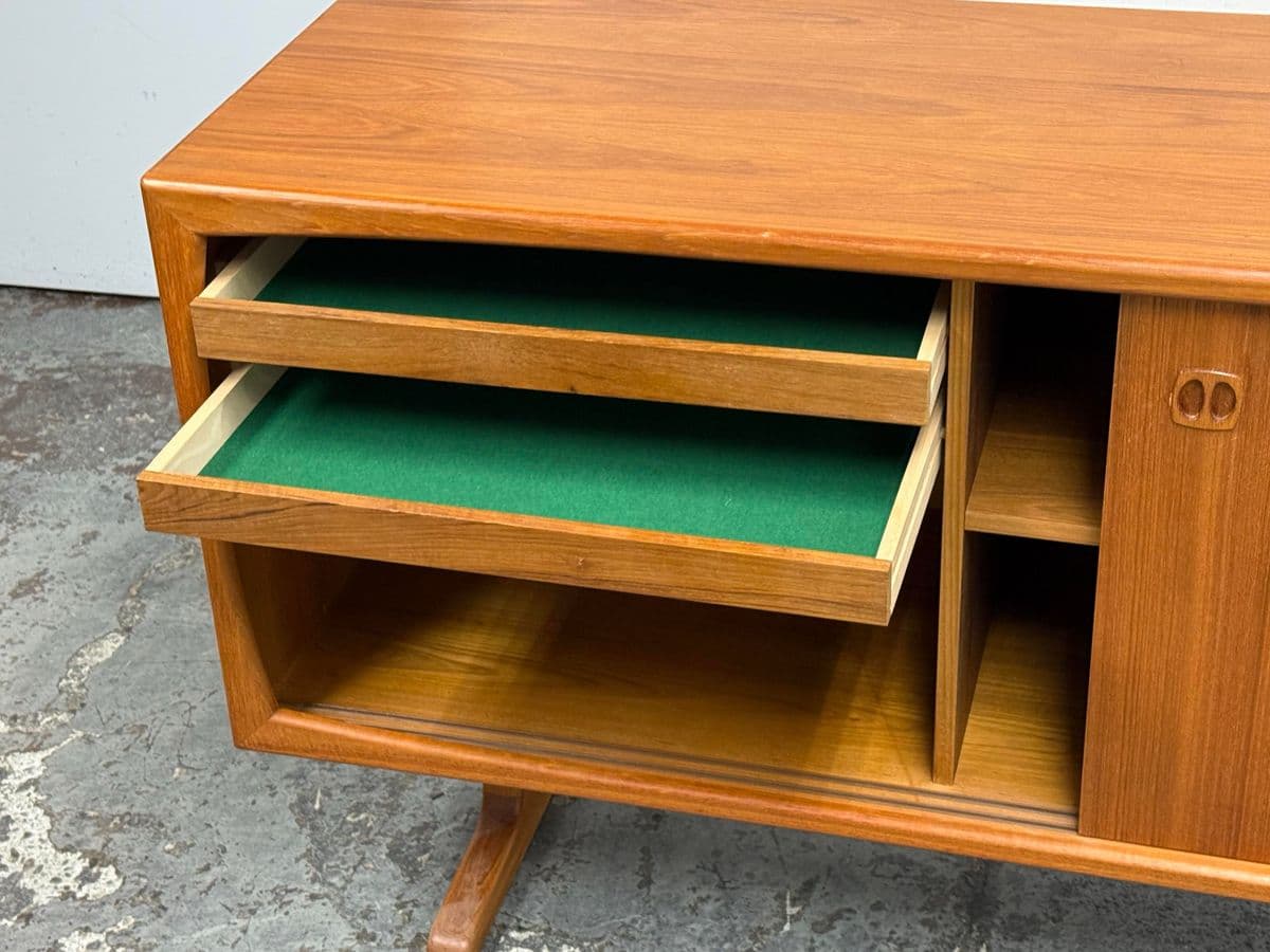 Dyrlund Danish Teak Credenza, Circa 1985 - Thumbnail 4