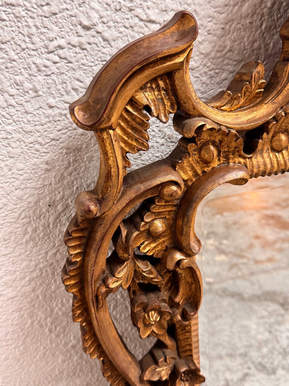 English Chippendale Carved Giltwood Mirror, Mid 20th Century - Thumbnail 5