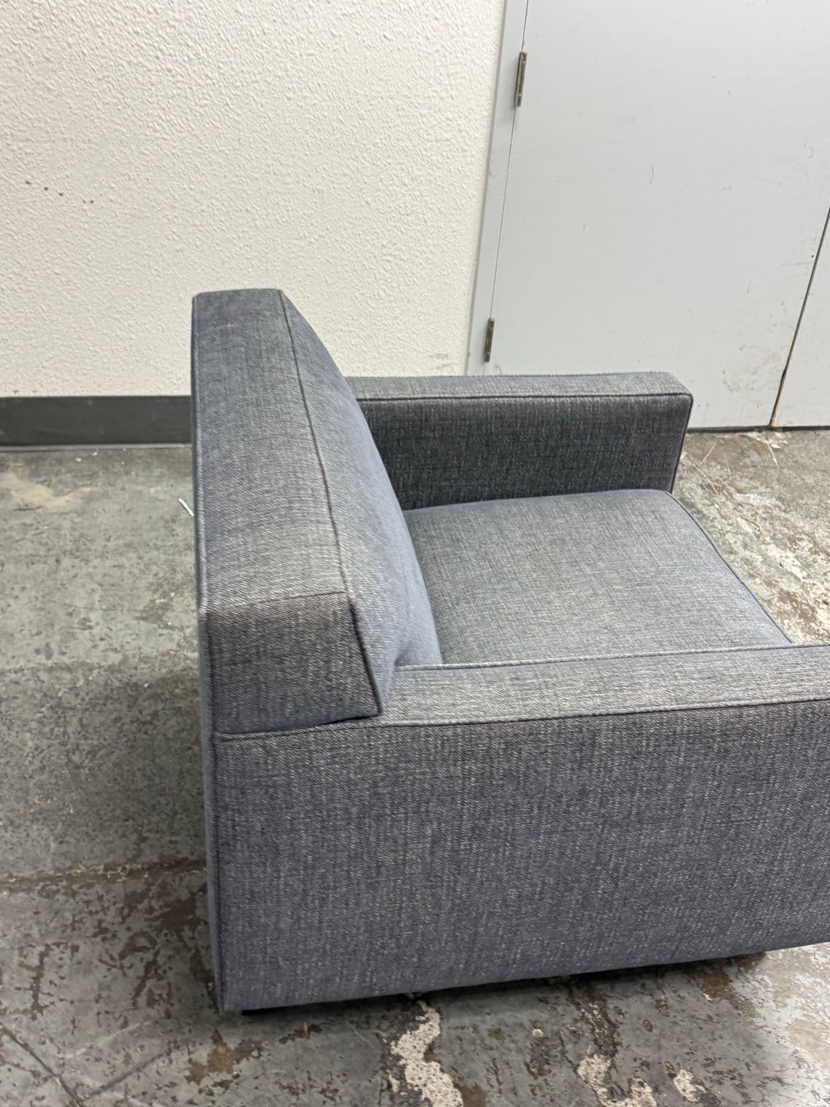 Room & Board Andre Chair - Thumbnail 4