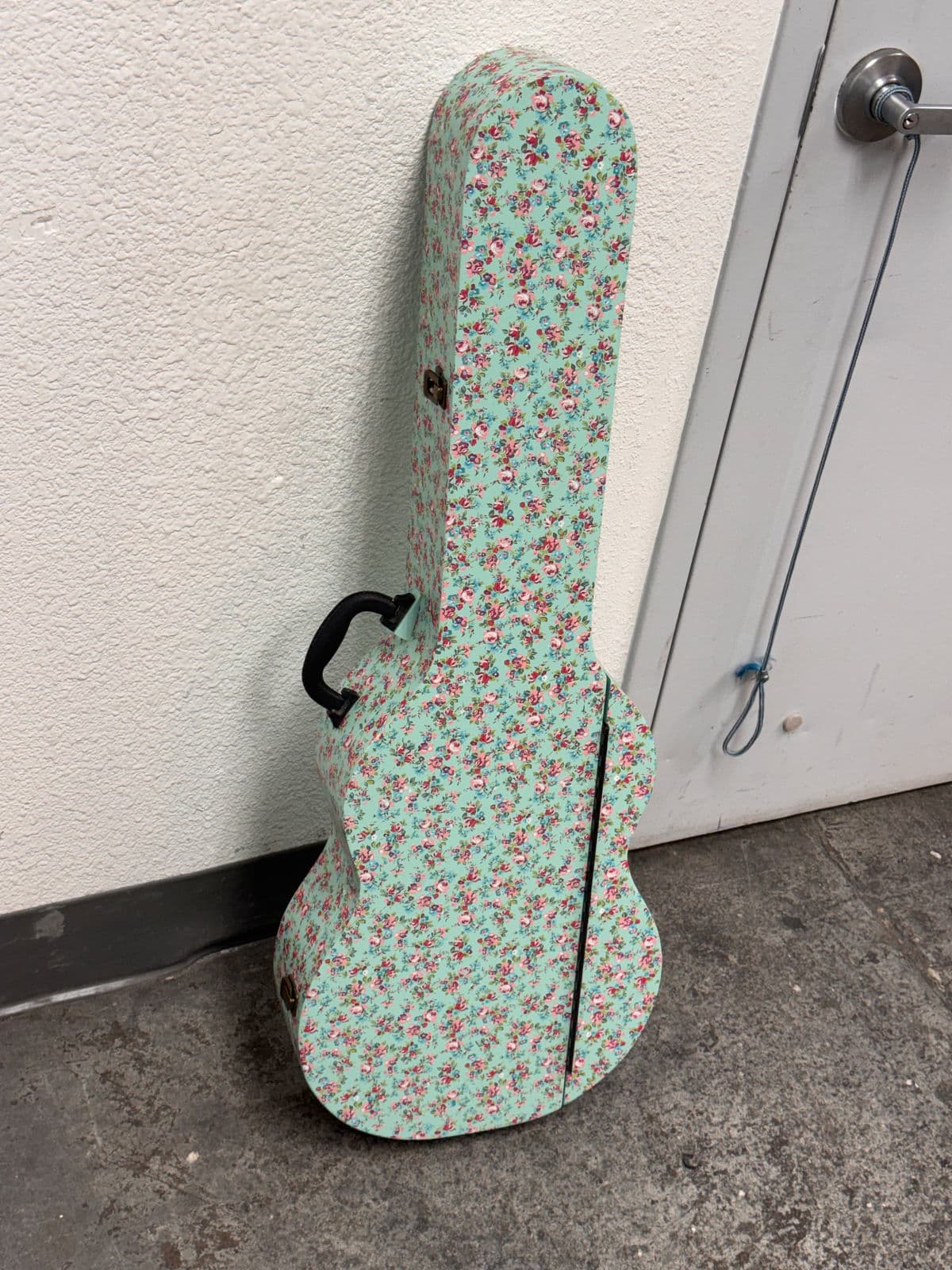 Pottery Barn Guitar Shaped Jewelry Storage Case + Mirror - Thumbnail 5