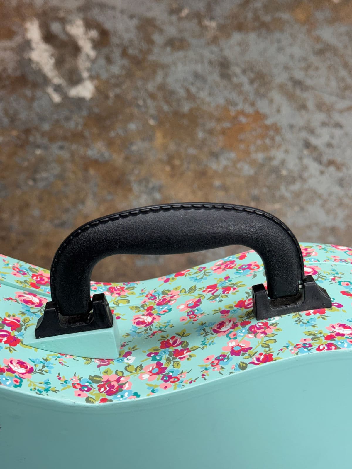 Pottery Barn Guitar Shaped Jewelry Storage Case + Mirror - Thumbnail 10