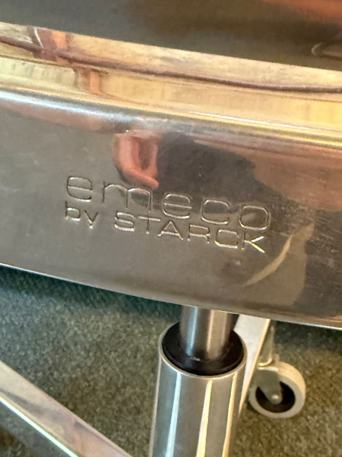 Philippe Starck for Emeco Hudson Swivel Armchair - Thumbnail 12