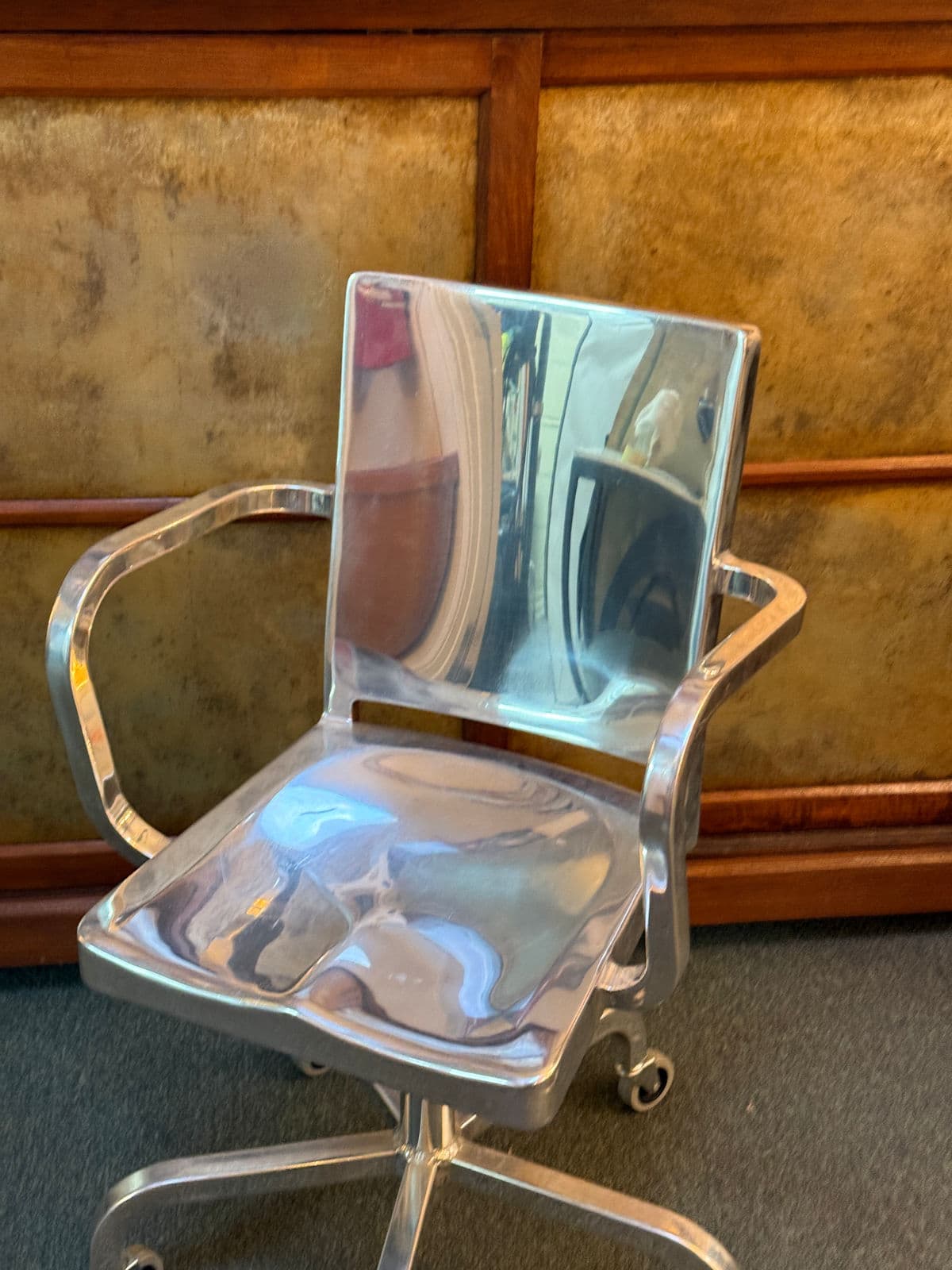 Philippe Starck for Emeco Hudson Swivel Armchair - Thumbnail 7