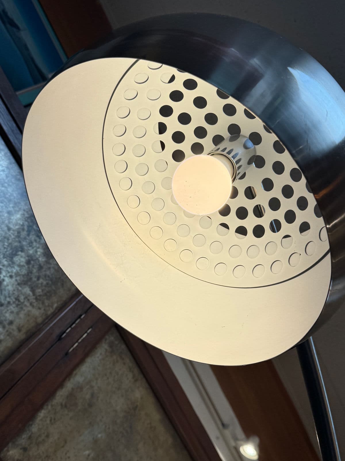 Arching Chrome Floor Lamp With Marble Base - Thumbnail 7