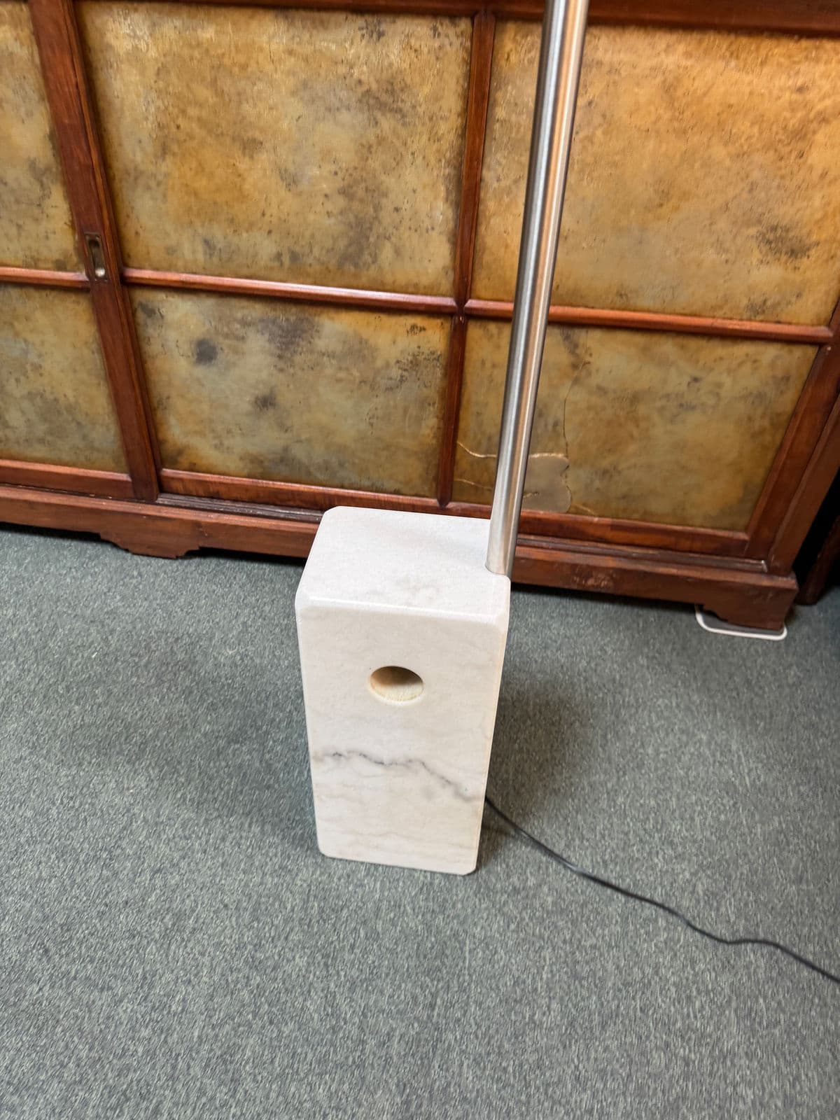 Arching Chrome Floor Lamp With Marble Base - Thumbnail 4