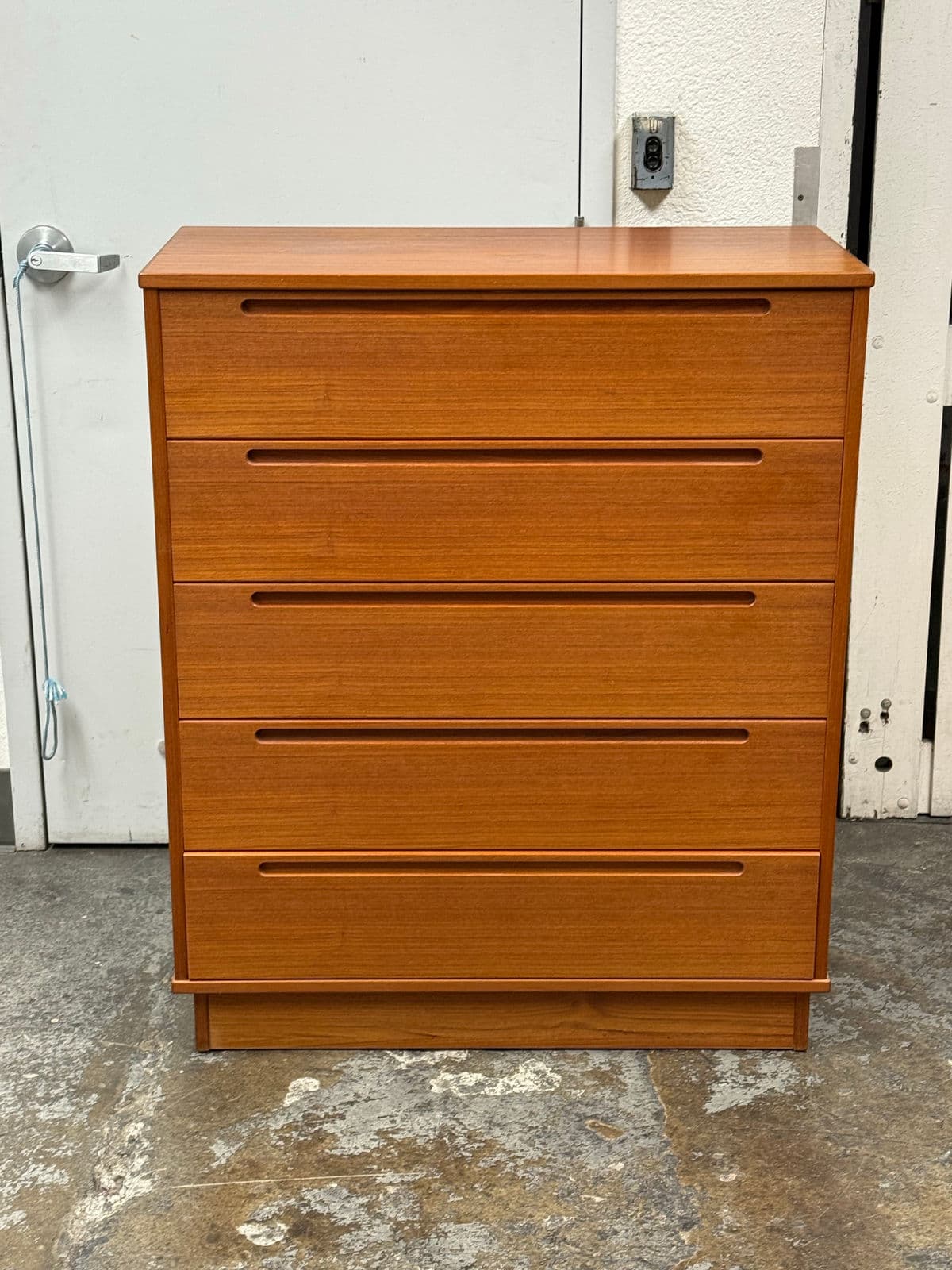 Nils Jonsson for Torring Møbelfabrik Five Drawer Dresser, Circa 1960's - Thumbnail 6