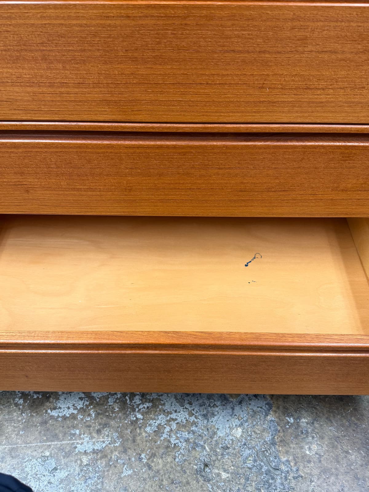 Nils Jonsson for Torring Møbelfabrik Five Drawer Dresser, Circa 1960's - Thumbnail 10