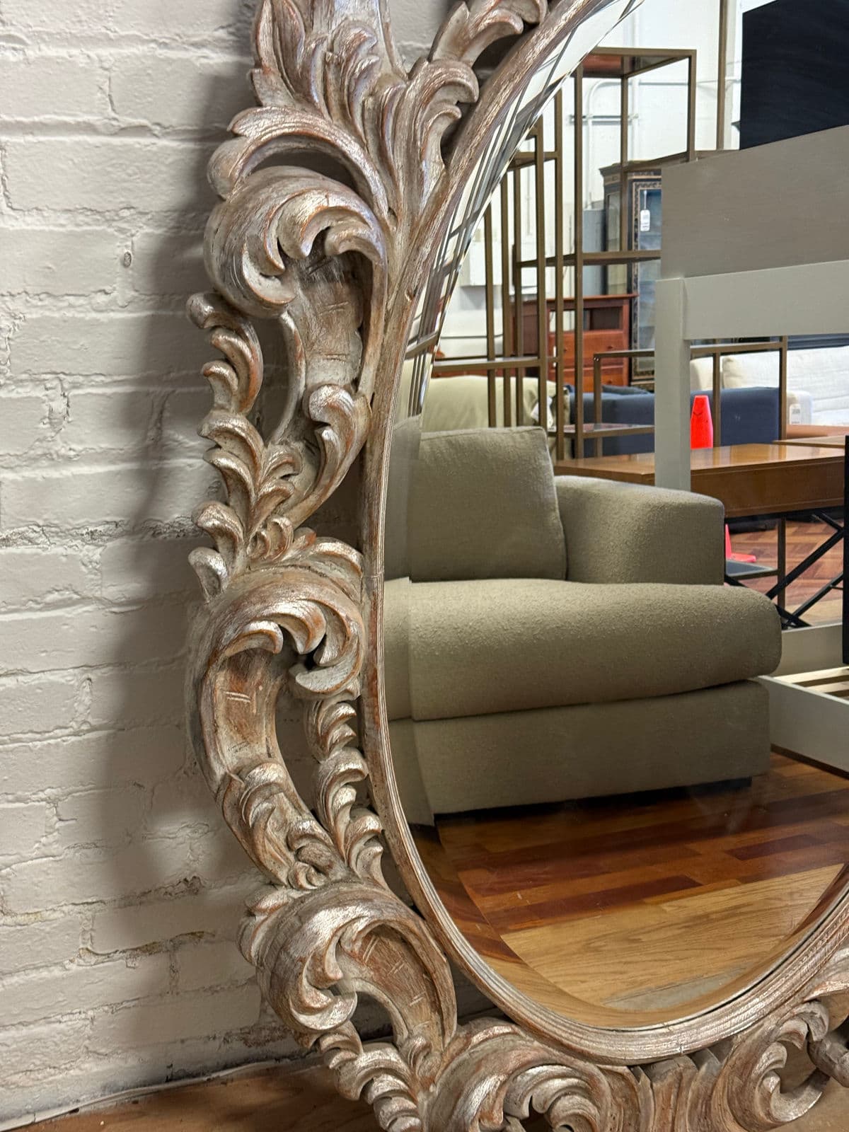 Windsor Art & Mirror Company Oval Rococo Revival Mirror, 20th Century - Thumbnail 7