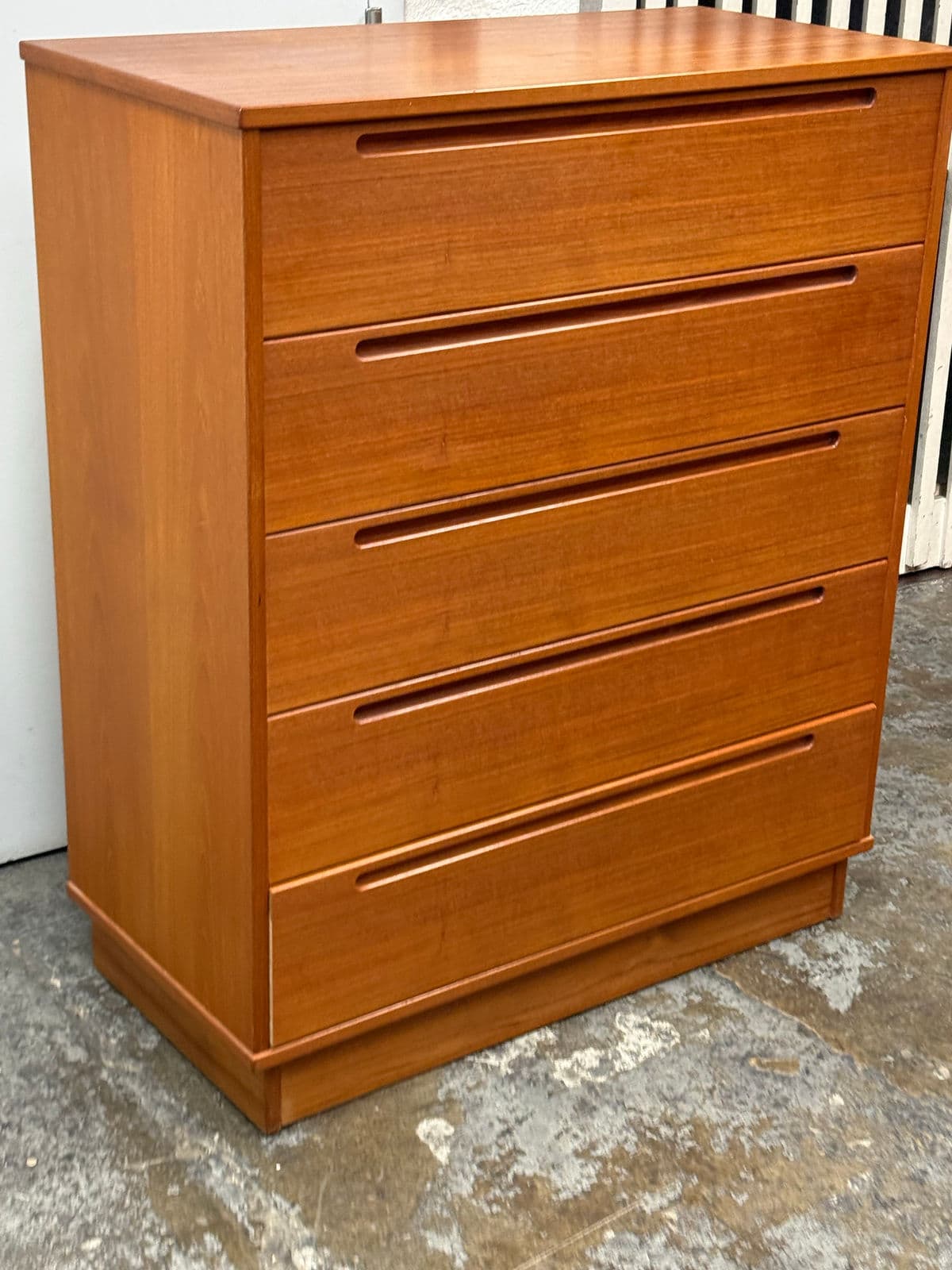 Nils Jonsson for Torring Møbelfabrik Five Drawer Dresser, Circa 1960's - Thumbnail 12