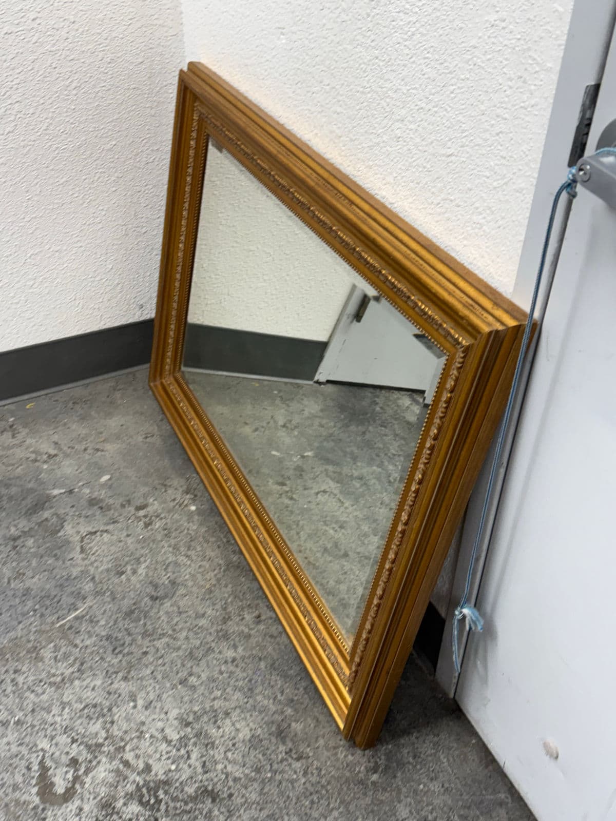 Windsor Art & Mirror Company Custom Antique Gold Finish Wall Mirror, Circa 2000 - Thumbnail 3