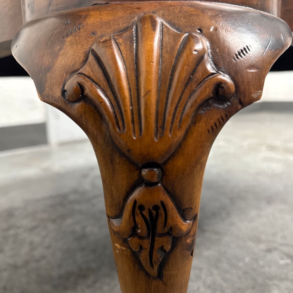 French Provincial Revival Style Coffee Table, Circa 1982 - Thumbnail 12