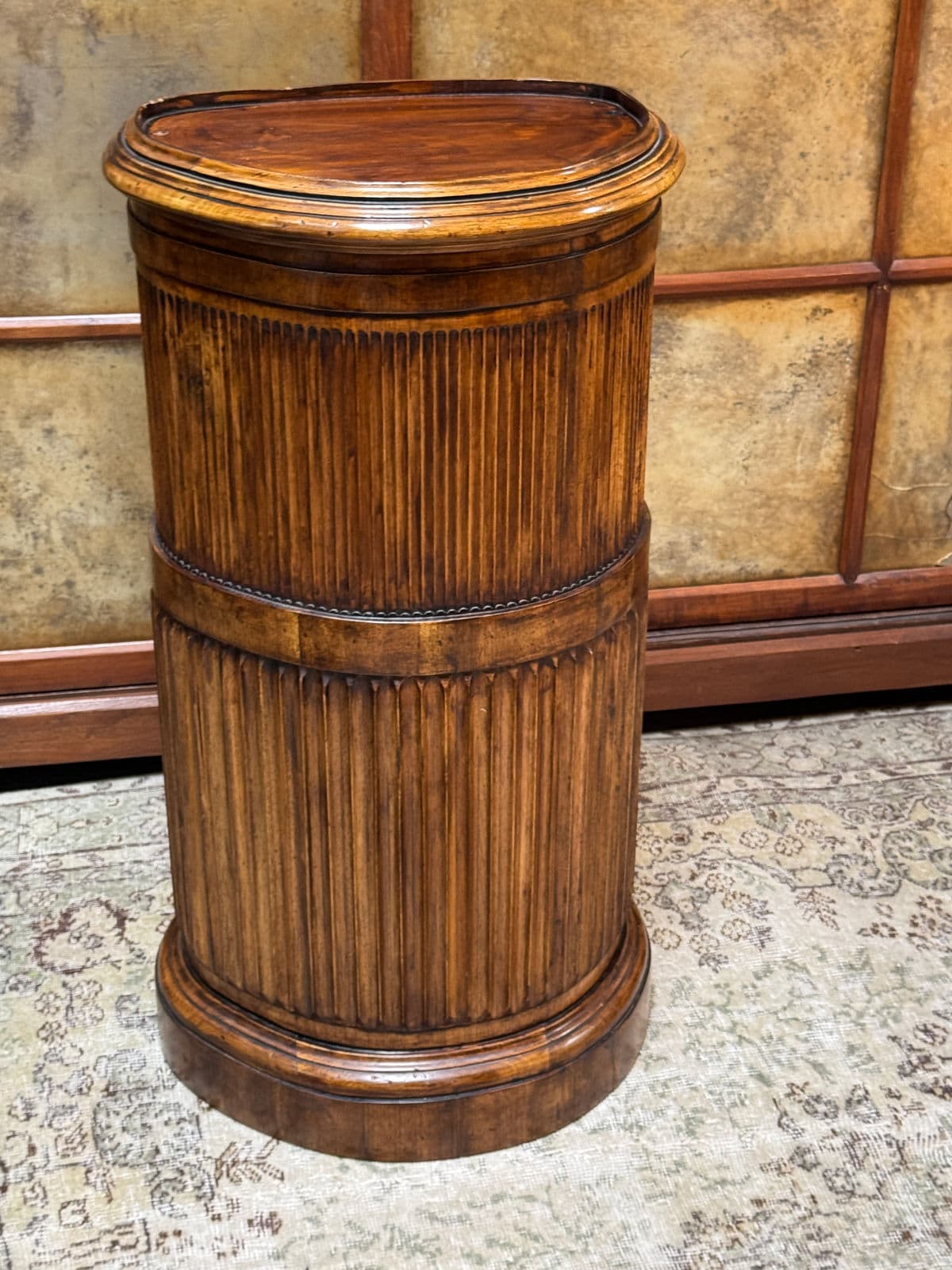 Demi-Lune Fluted Wood Pedestal - Thumbnail 13