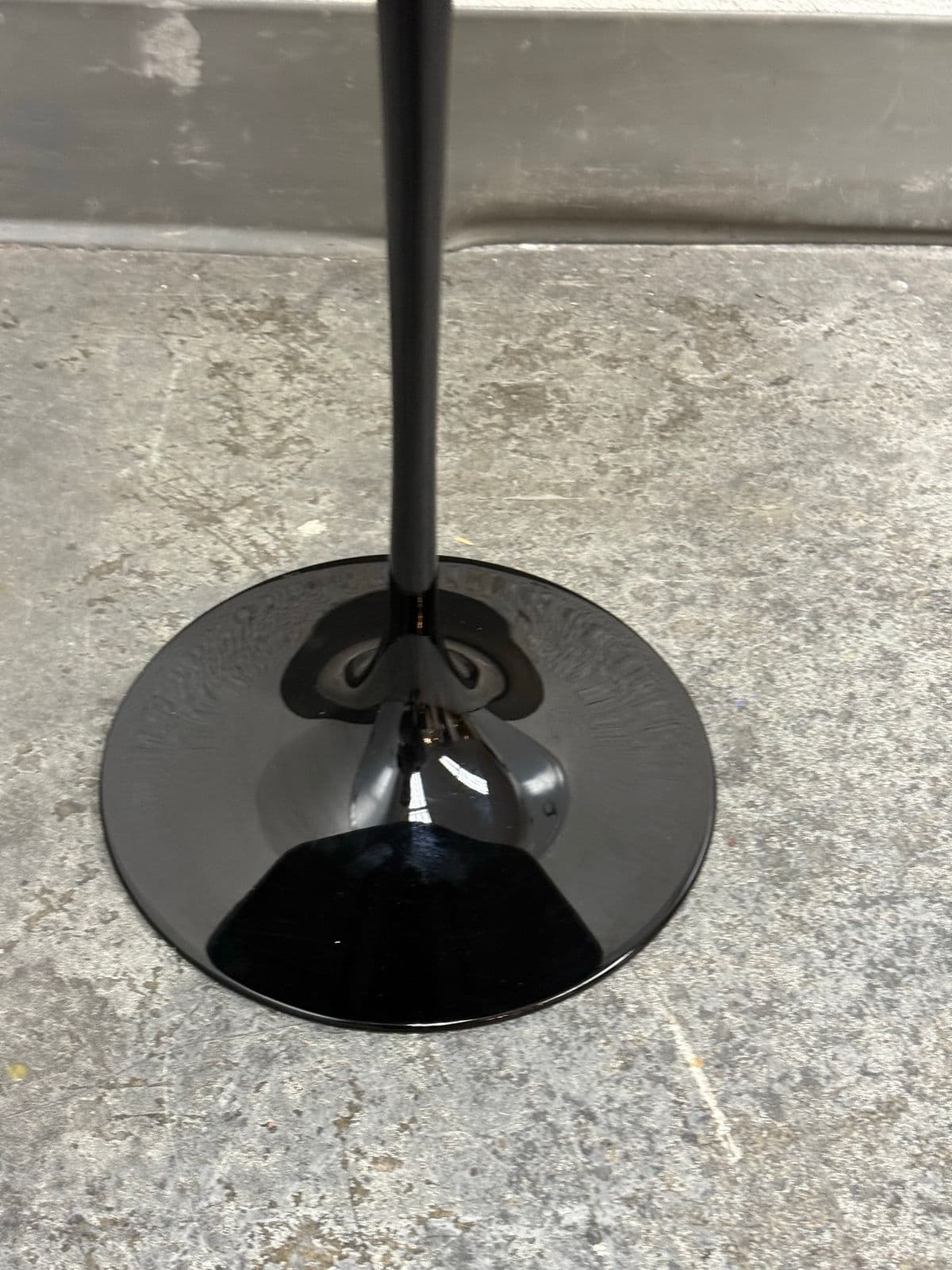 Eero Saarinen Style Round Stone Top Tulip Side Table - Thumbnail 11