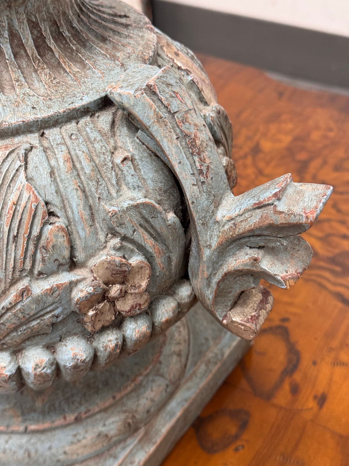 Neoclassical Style Decorative Faux Urns, Pair - Thumbnail 12