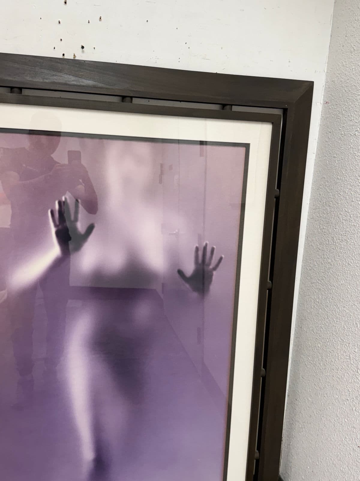 Contemporary Blurred Female Figural Framed Print - Thumbnail 4