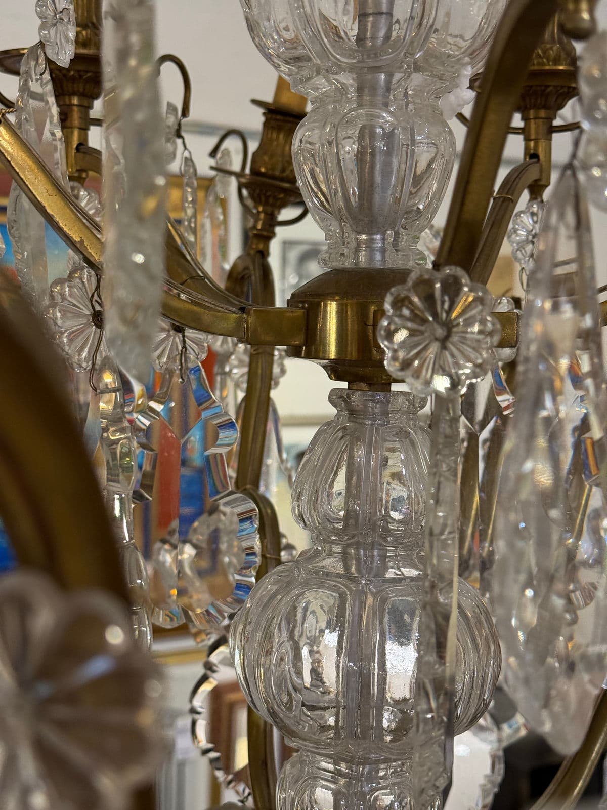 10-Light Crystal Chandelier + Antique Gold-Finish Metal Frame, Vintage - Thumbnail 5