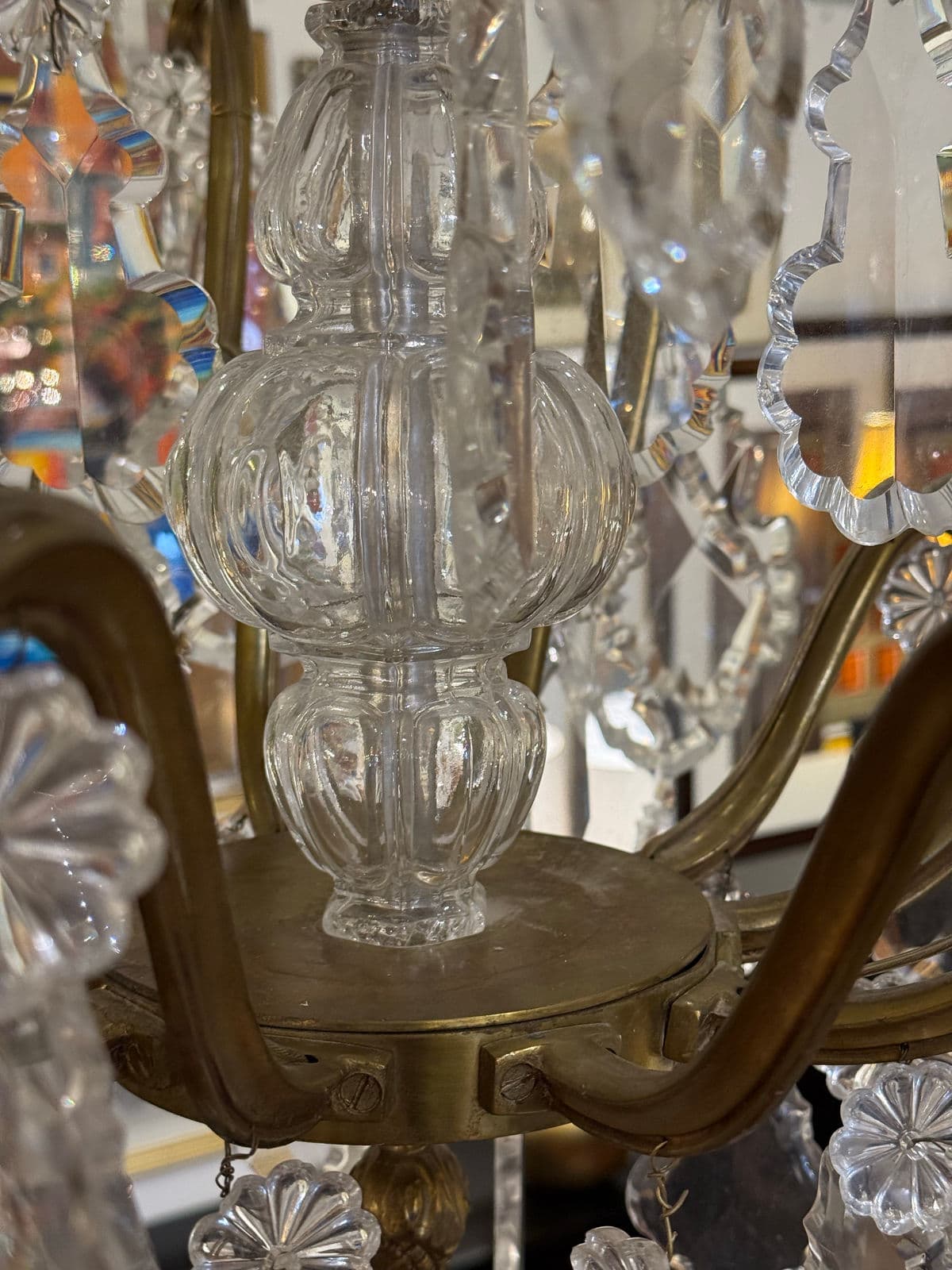 10-Light Crystal Chandelier + Antique Gold-Finish Metal Frame, Vintage - Thumbnail 7