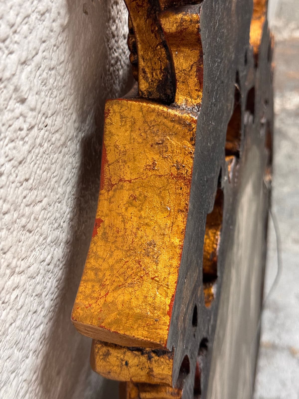 Mexican Rococo Revival Oval Gold Finish Wall Mirror, Late 20th Century - Thumbnail 6