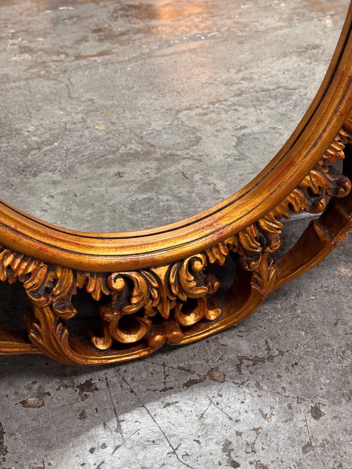 Mexican Rococo Revival Oval Gold Finish Wall Mirror, Late 20th Century - Thumbnail 10