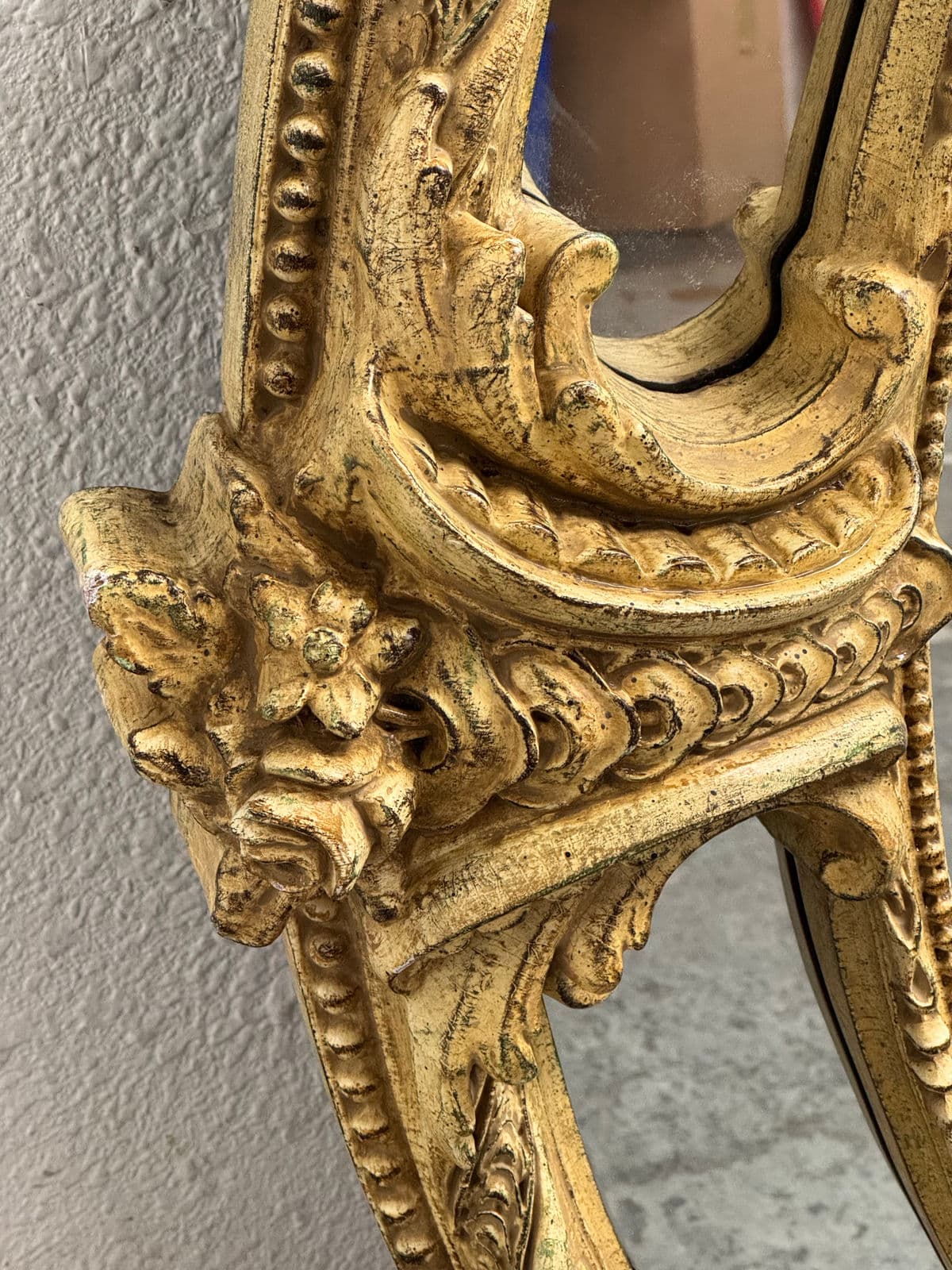 French Giltwood Cushion Wall Mirror - Thumbnail 11