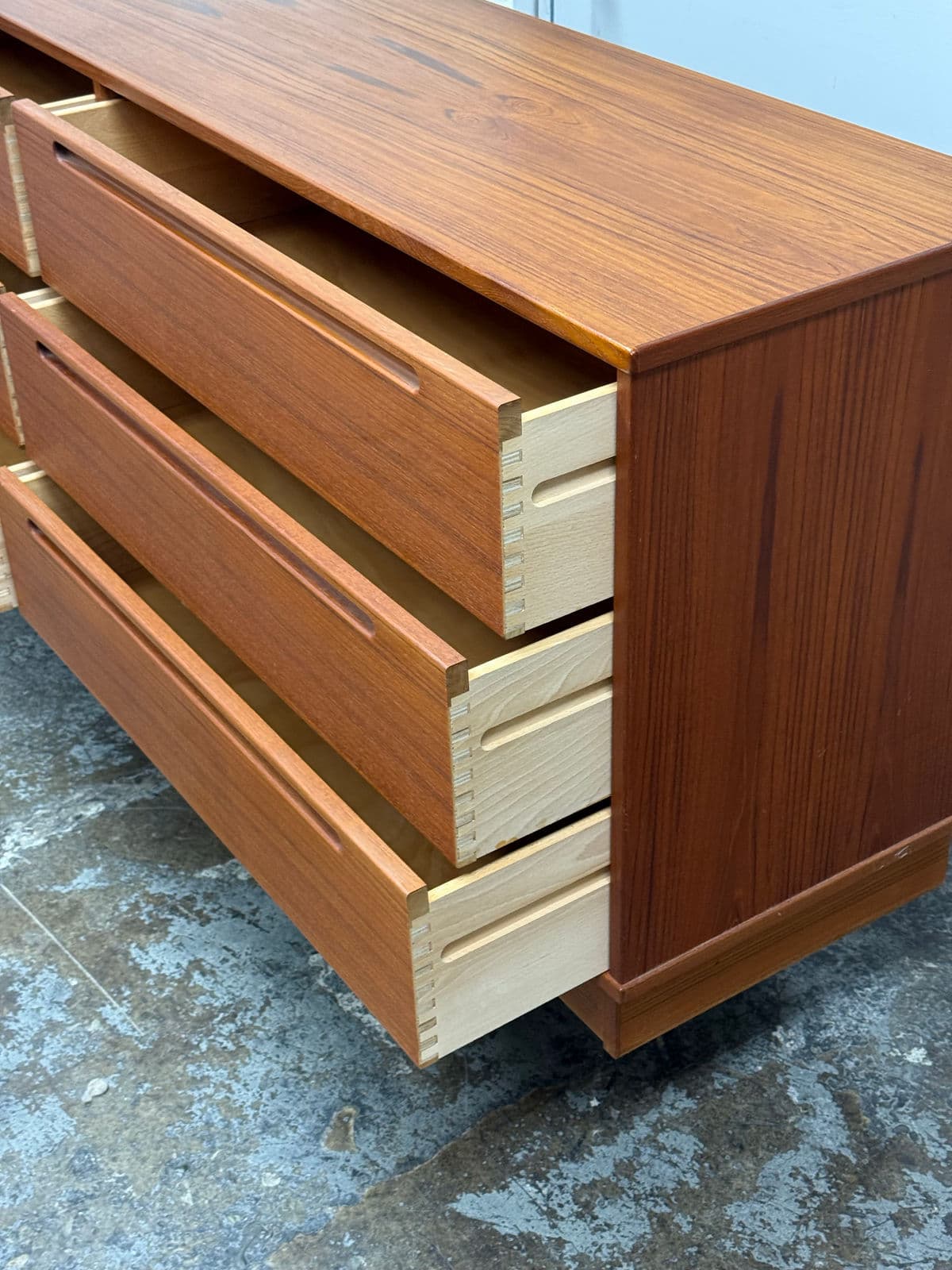 Nils Jonsson for Torring Møbelfabrik Six Drawer Dresser, Circa 1960's - Thumbnail 8