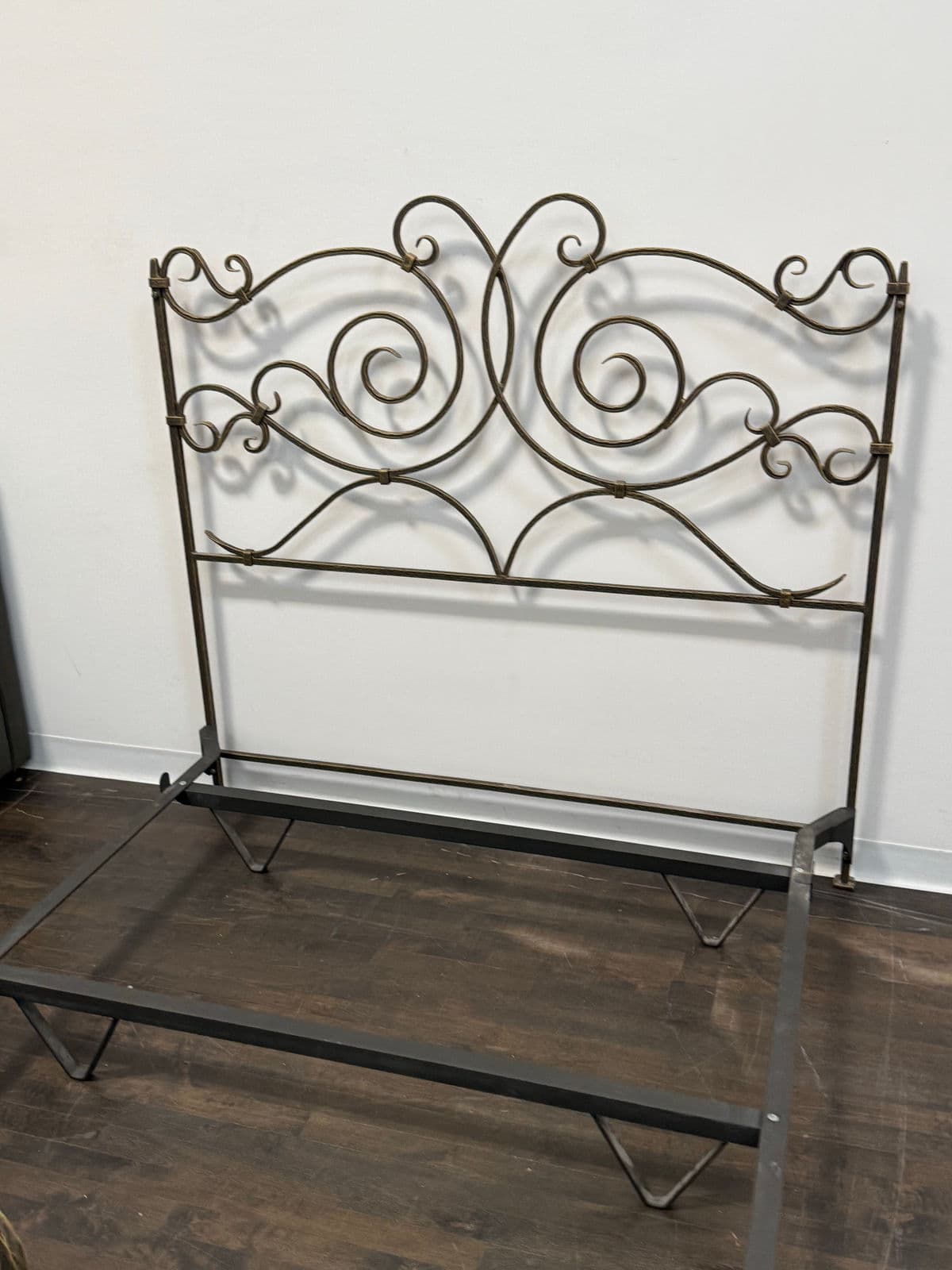 Full Size Claudio Rayes Wrought Iron Bed Frame, Model 20 - Thumbnail 4