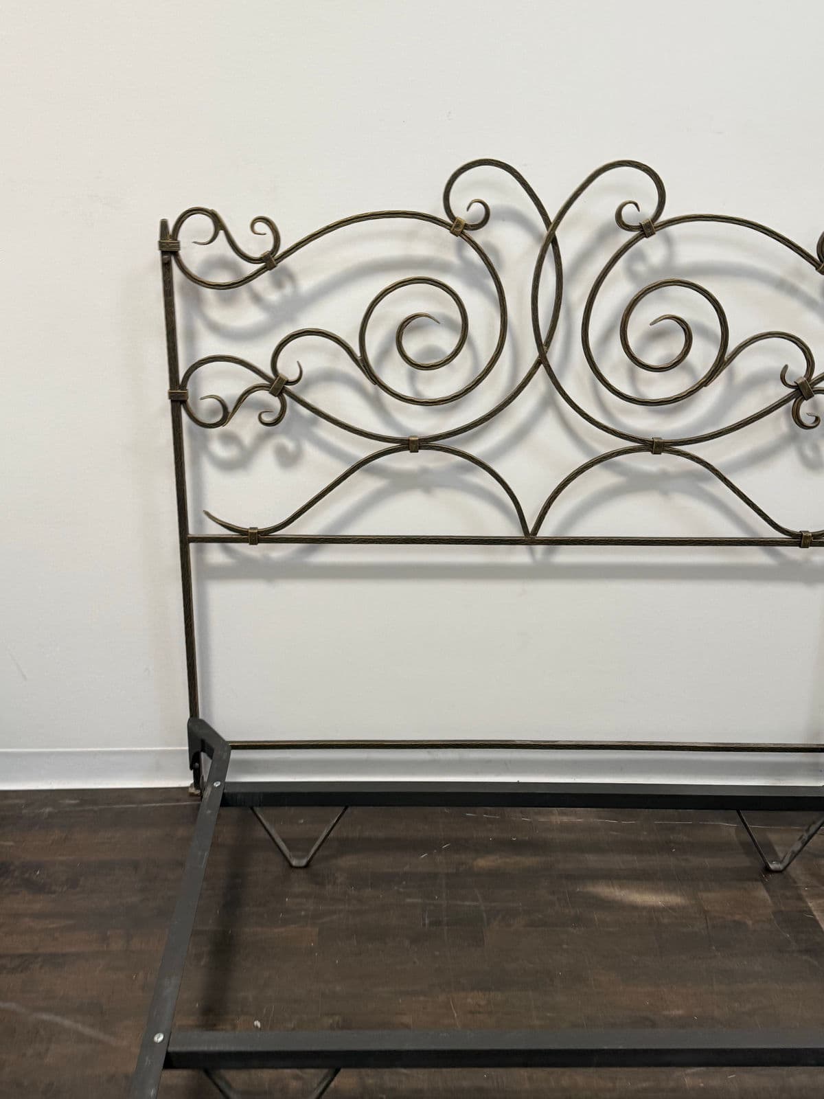 Full Size Claudio Rayes Wrought Iron Bed Frame, Model 20 - Thumbnail 5