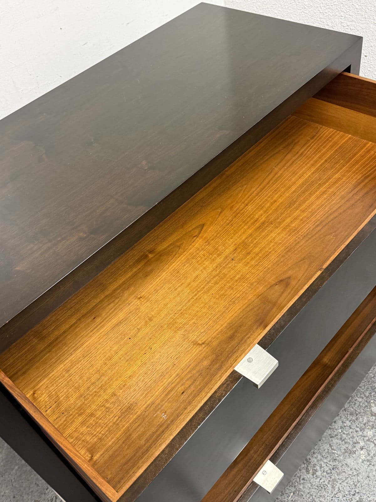 Traylor & Co. Contemporary Chest of Drawers - Thumbnail 8