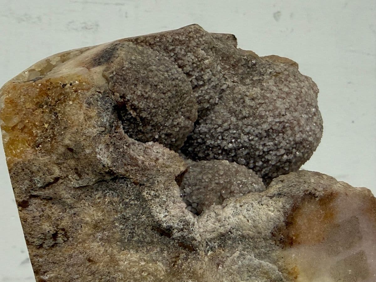 Druzy Quartz Heart on Stand - Thumbnail 10