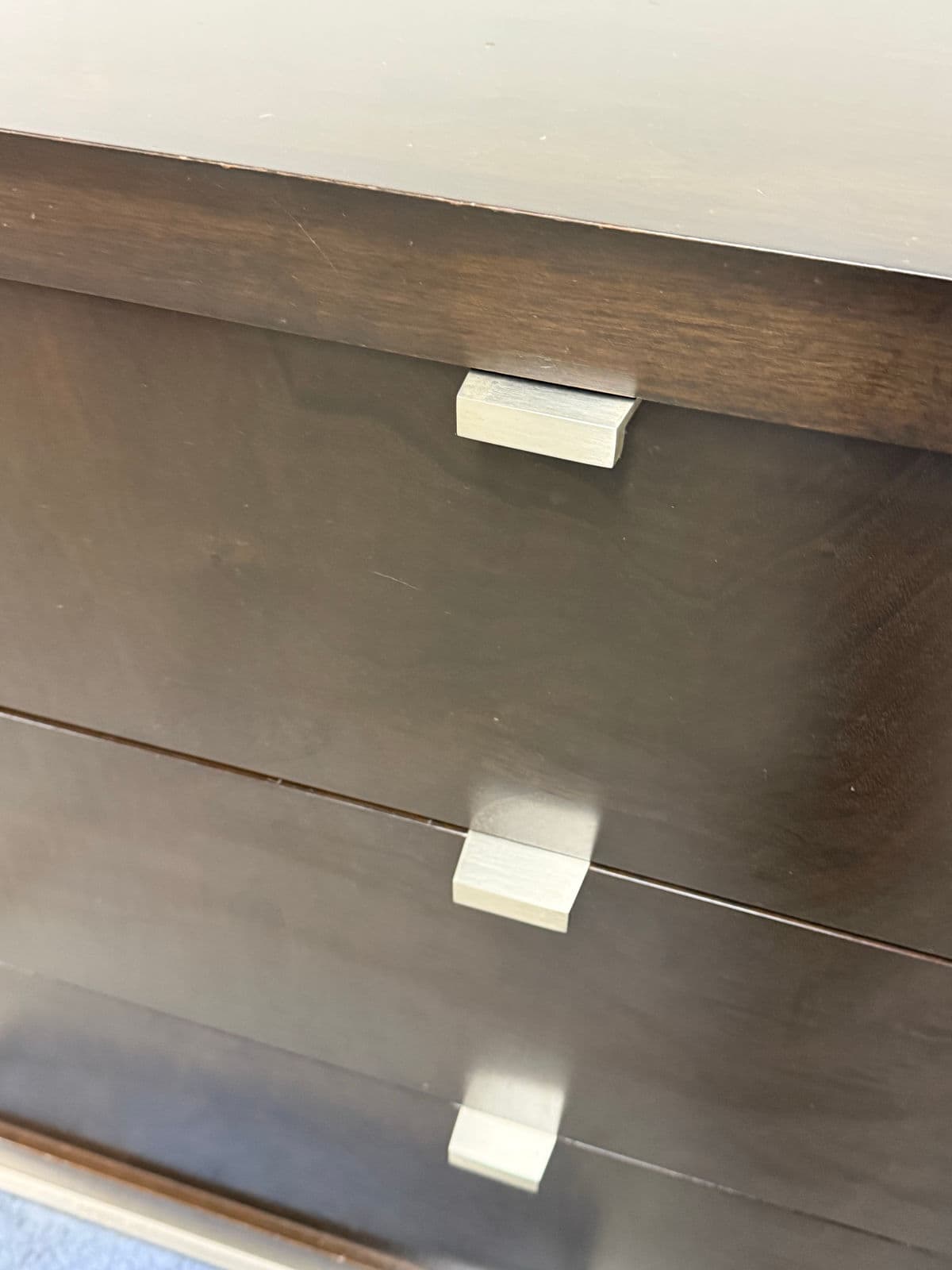 Traylor & Co. Contemporary Chest of Drawers - Thumbnail 9