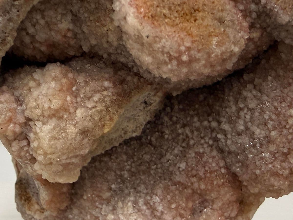 Druzy Quartz Heart on Stand - Thumbnail 11