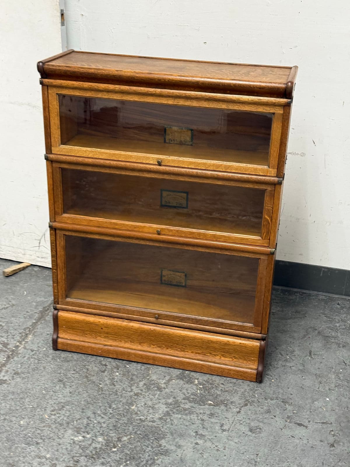 Antique Globe-Wernicke Barrister Bookcase - Thumbnail 10