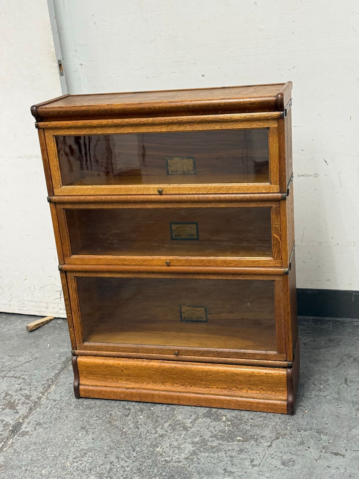 Antique Globe-Wernicke Barrister Bookcase - Thumbnail 11