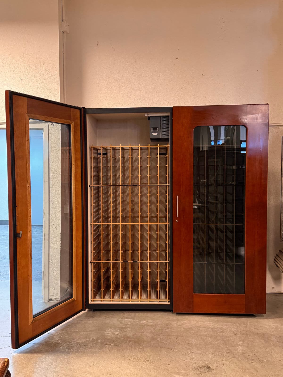 Le Cache 5200 Wine Cabinet - Thumbnail 5