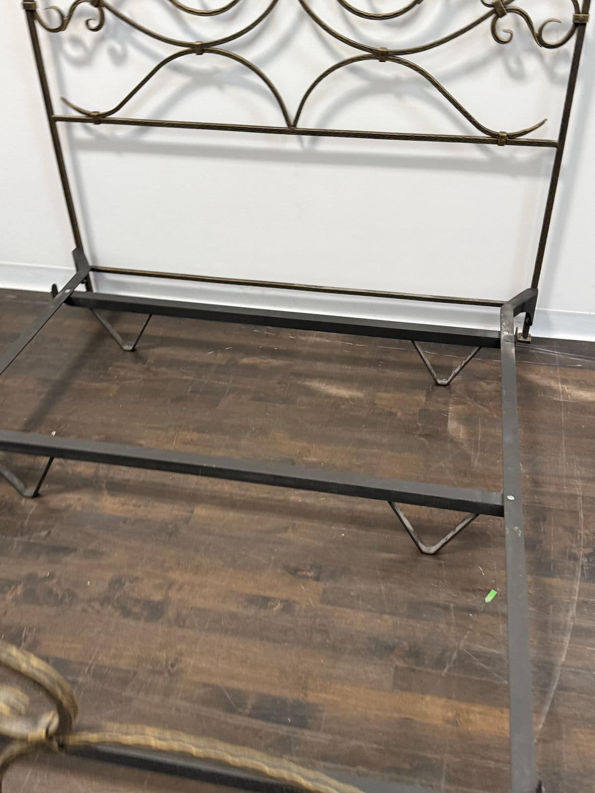 Full Size Claudio Rayes Wrought Iron Bed Frame, Model 20 - Thumbnail 13