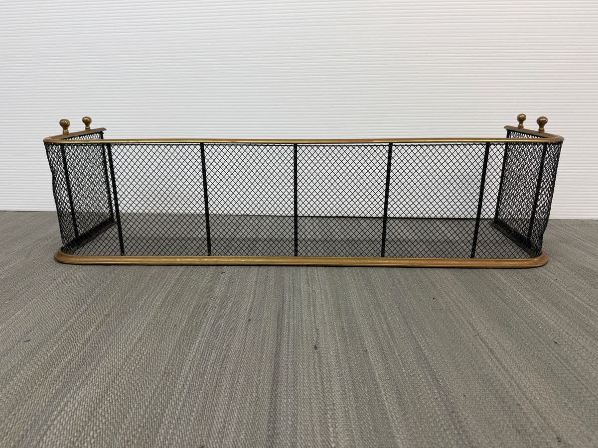 Victorian Brass Fireplace Screen, Early 20th Century. - Thumbnail 3