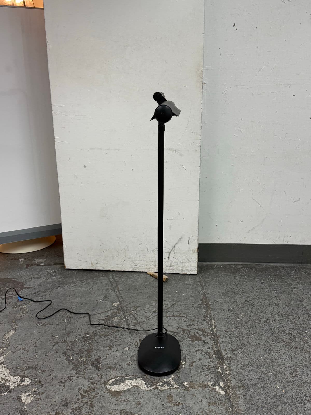 Ott-Lite Floor Lamp - Thumbnail 3