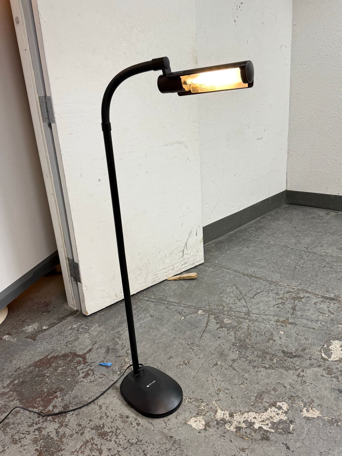Ott-Lite Floor Lamp - Thumbnail 5
