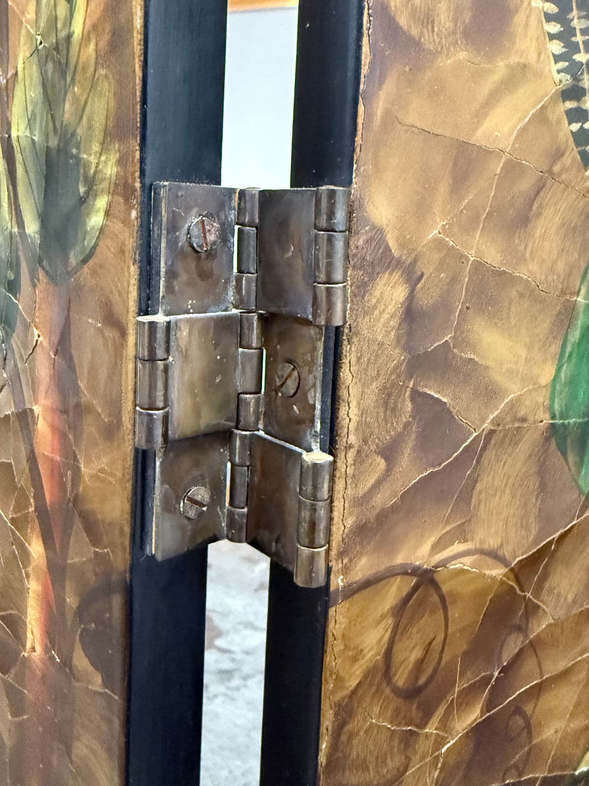 Chinoiserie Hand Painted Triple Panel Room Divider - Thumbnail 11