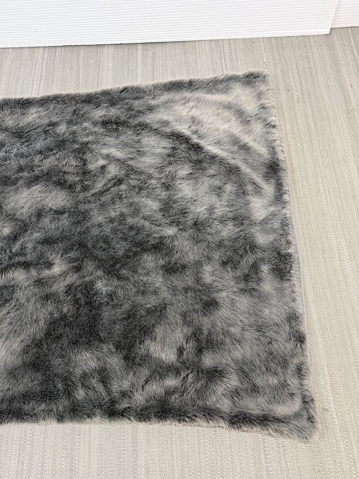 Restoration Hardware Faux-Fur Throw Blanket - Thumbnail 12