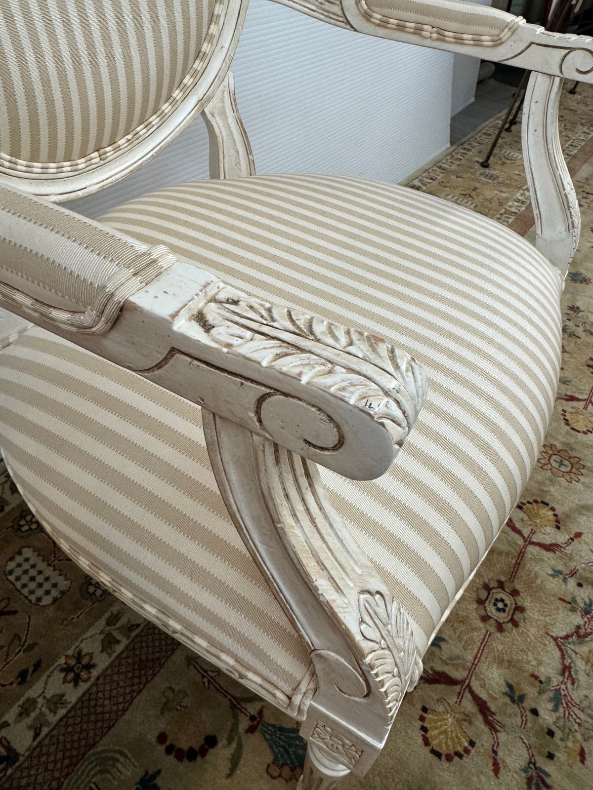 Ethan Allen French Louis XVI Style Armchairs, Pair - Thumbnail 8