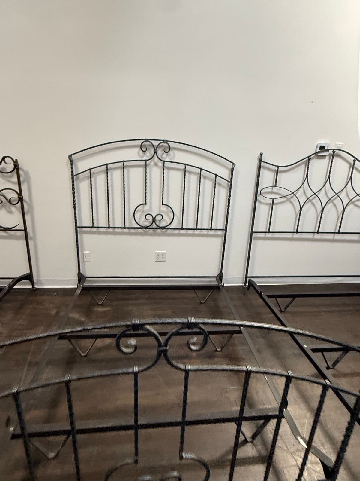 Full Size Claudio Rayes Wrought Iron Bed Frame, Model 28 - Thumbnail 4