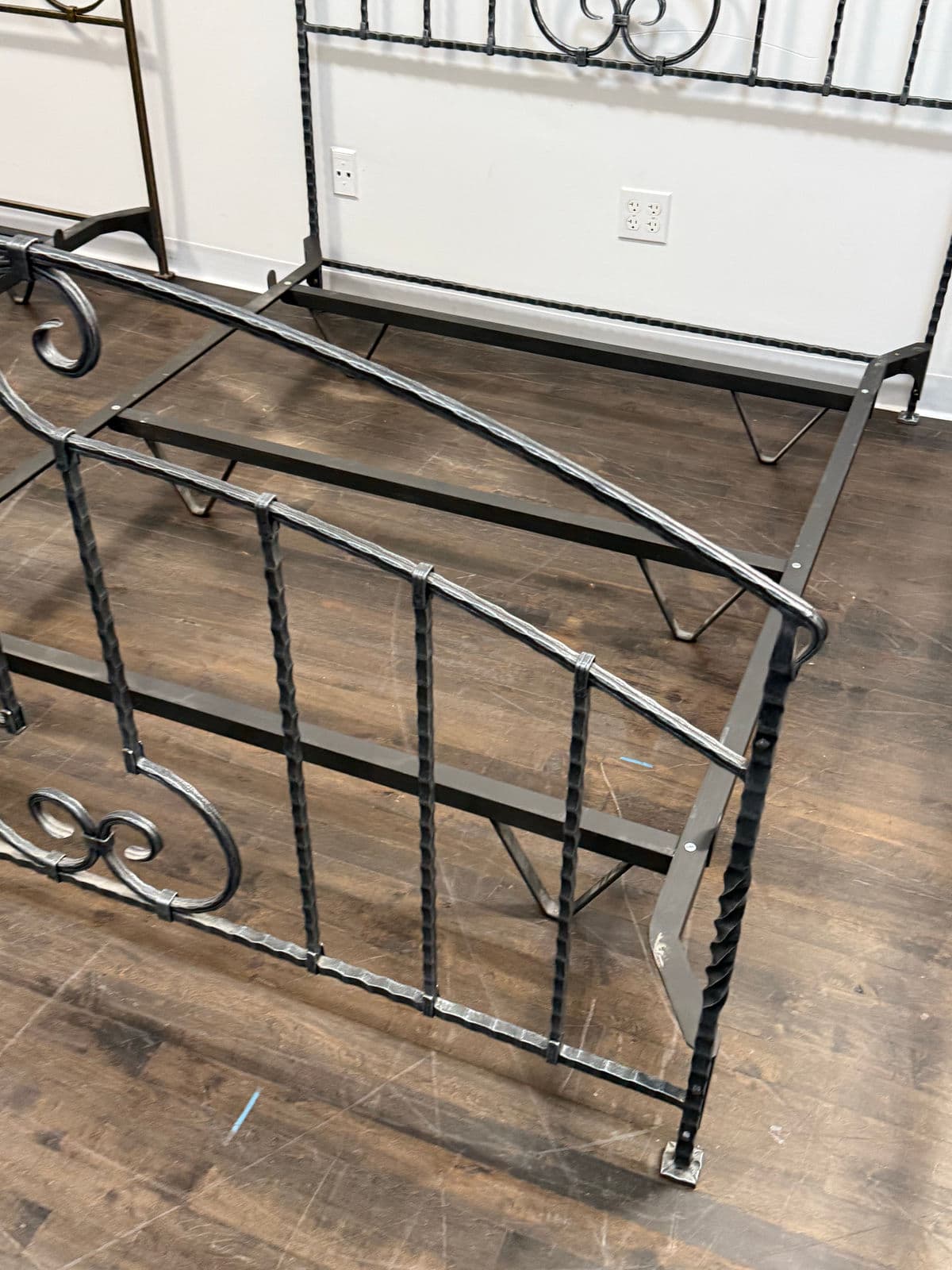 Full Size Claudio Rayes Wrought Iron Bed Frame, Model 28 - Thumbnail 9