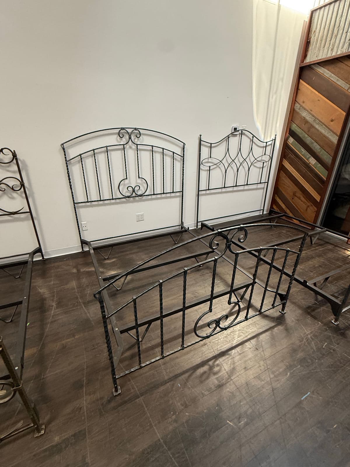 Full Size Claudio Rayes Wrought Iron Bed Frame, Model 28 - Thumbnail 10