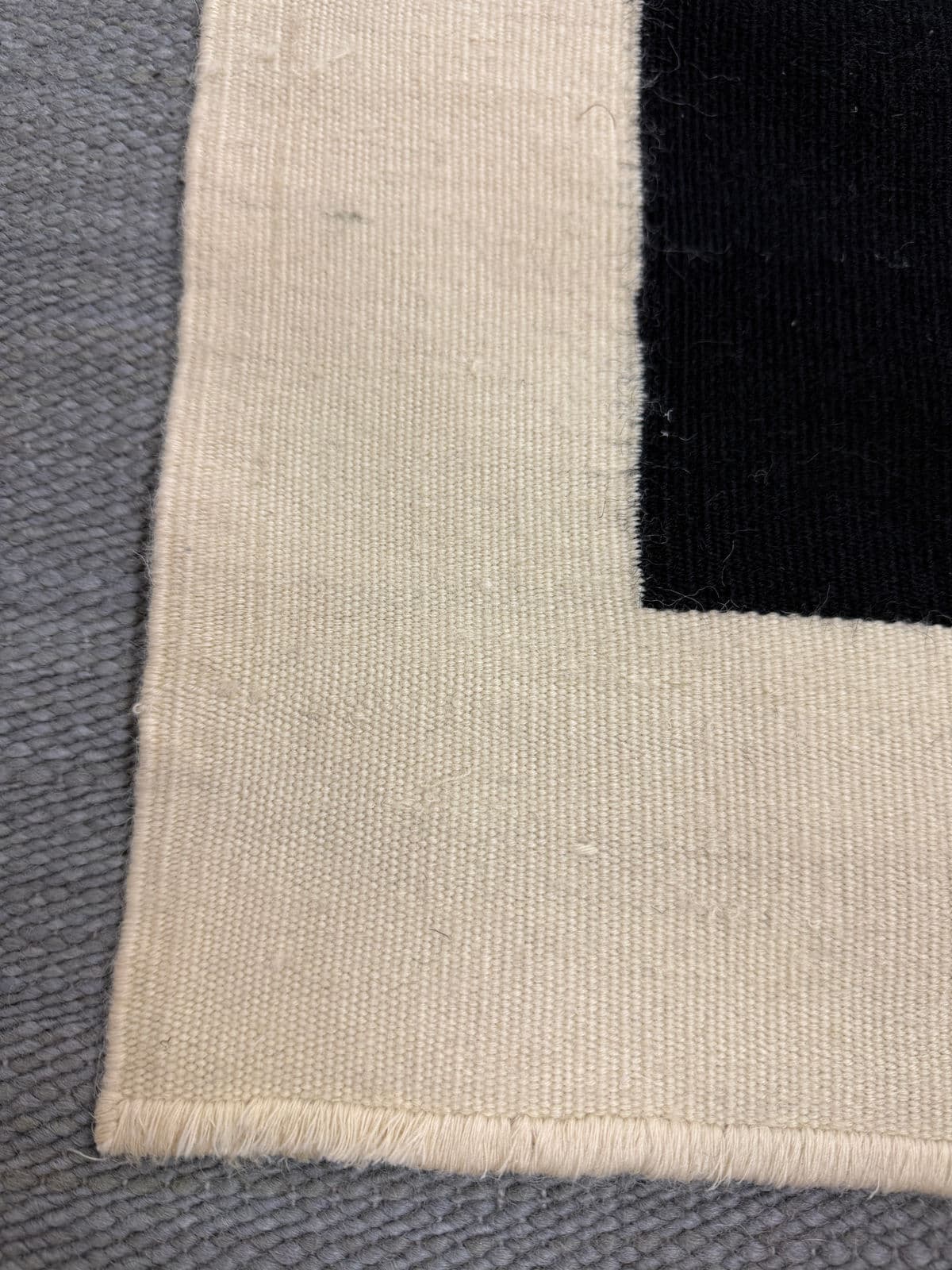 5ft × 7ft 4in Starck Romanian Kelim Rug, Circa 1990 - Thumbnail 12