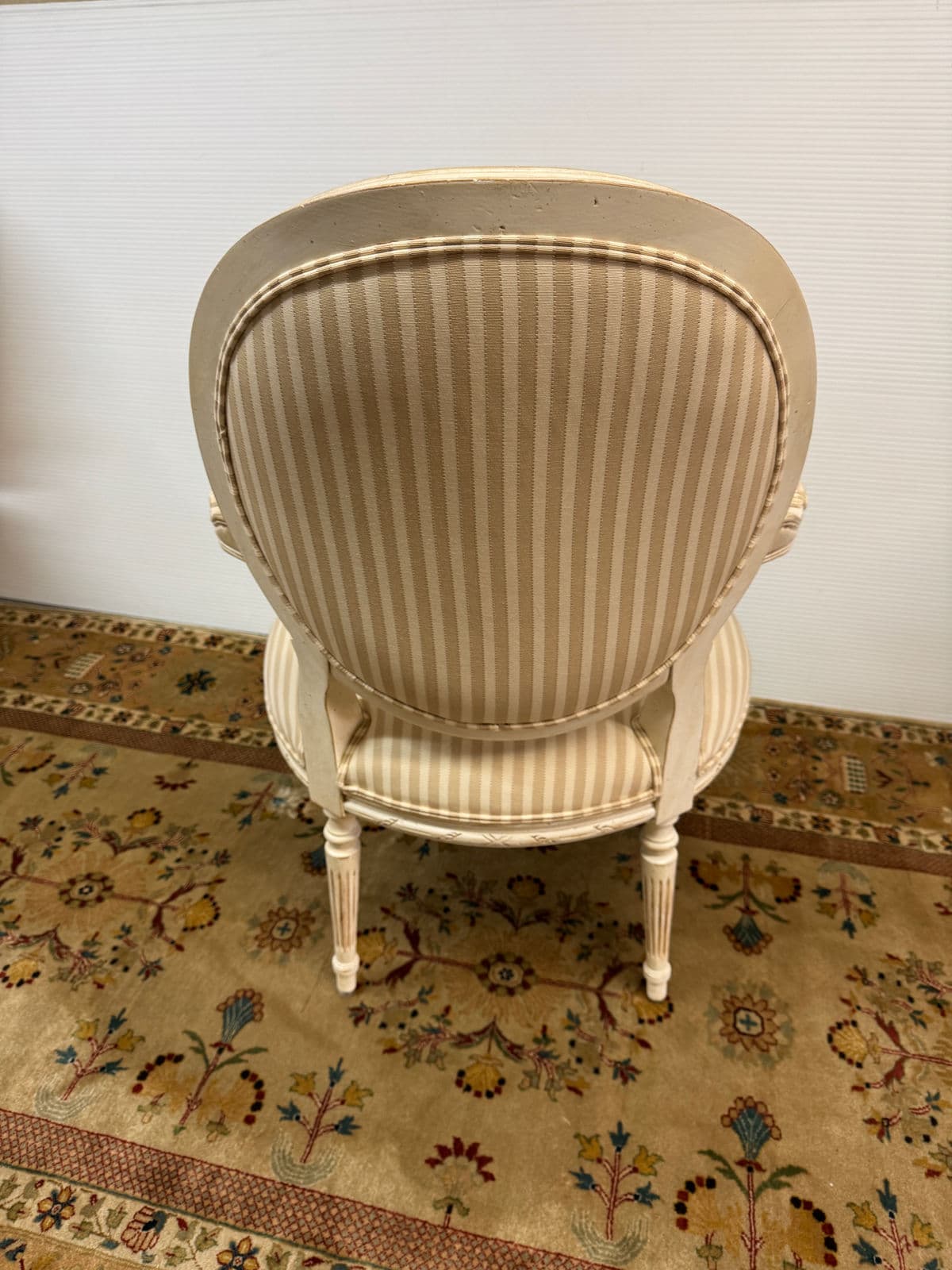 Ethan Allen French Louis XVI Style Armchairs, Pair - Thumbnail 10