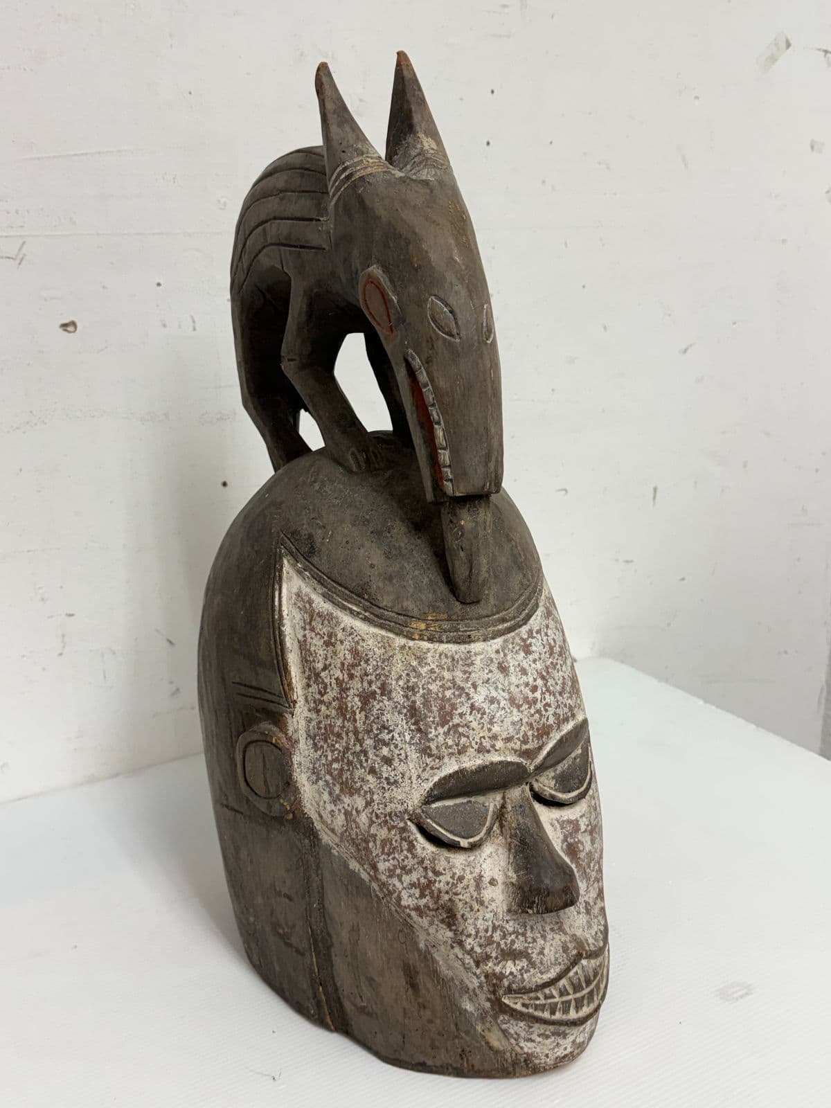 African Yoruba Carved Wood Helmet + Jackal Sculpture - Thumbnail 4