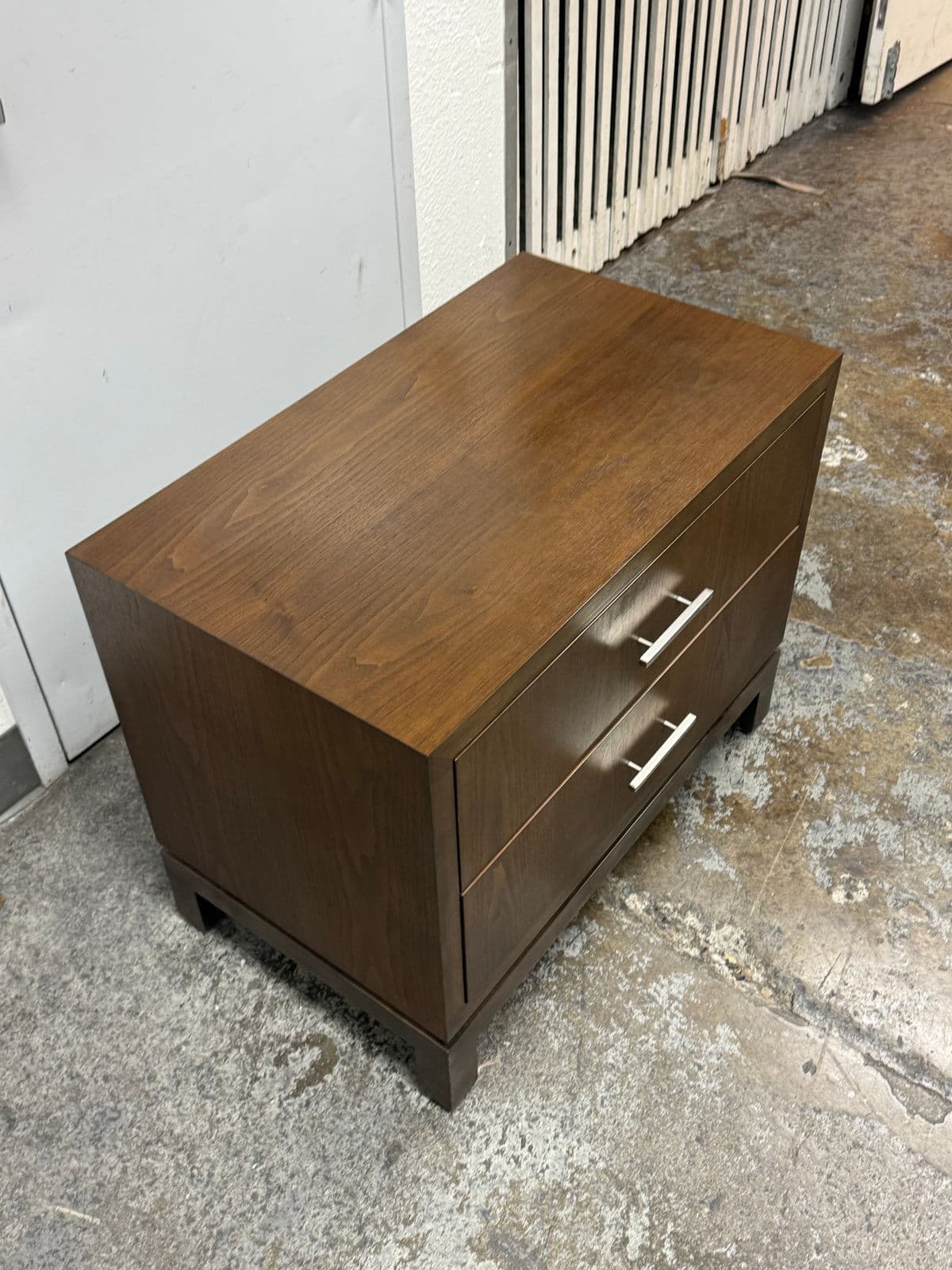 Traylor & Co. Contemporary Nightstand - Thumbnail 9