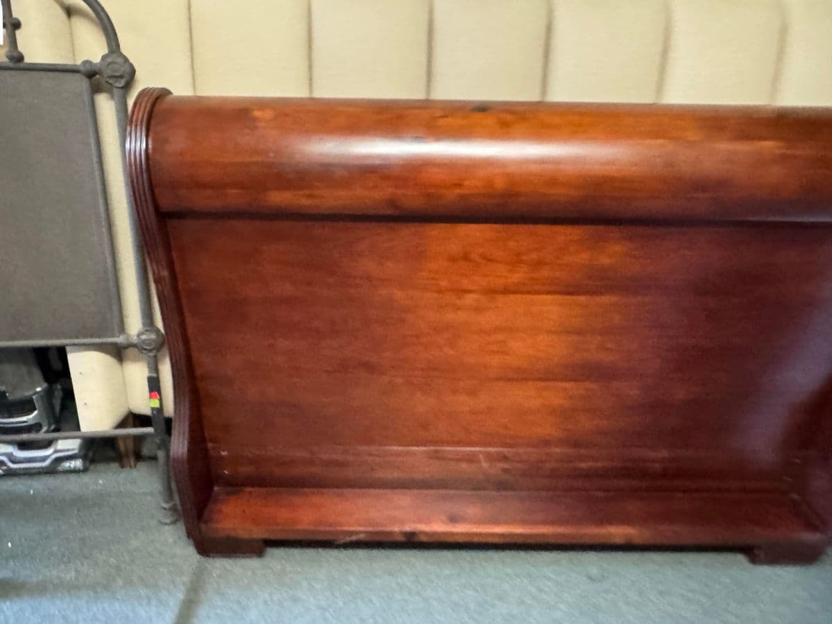 Queen Size Pottery Barn Sleigh Headboard - Thumbnail 15